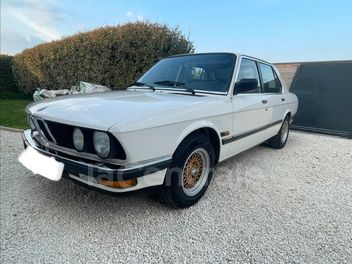 BMW SERIE 5 E28 (E28) 520I
