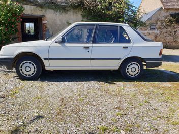 PEUGEOT 309 SR 5P
