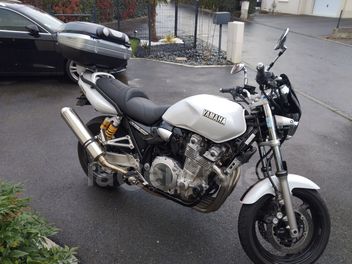 YAMAHA XJR 1300