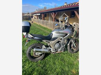 YAMAHA TDM 900