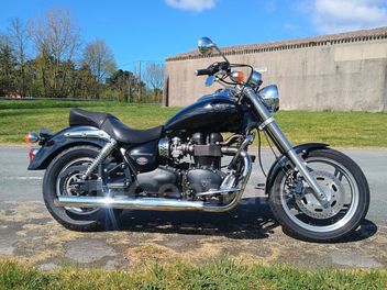 TRIUMPH SPEED MASTER 865