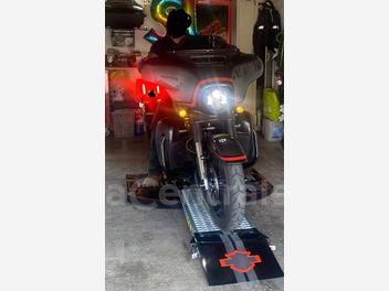 HARLEY DAVIDSON CVO STREET GLIDE 1923