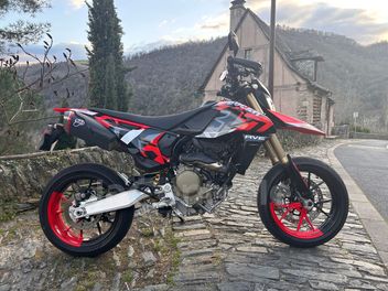 DUCATI HYPERMOTARD 796