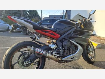 TRIUMPH DAYTONA 675 R
