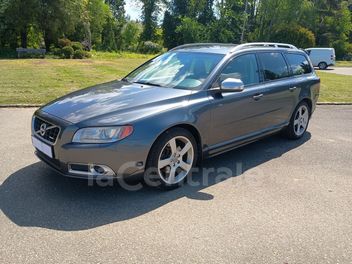 VOLVO V70 (3E GENERATION) III 2.5 FT 231 R-DESIGN