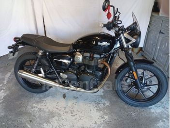 TRIUMPH STREET TWIN 900