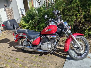 SUZUKI VL INTRUDER 125
