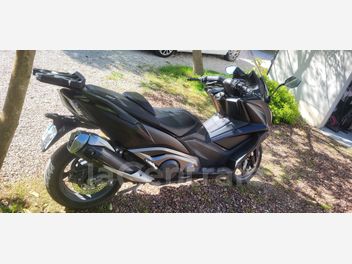 KYMCO AK 550