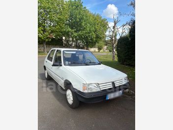PEUGEOT 