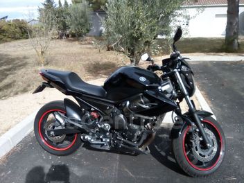 YAMAHA XJ6 600