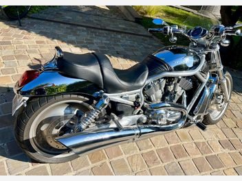 HARLEY DAVIDSON V-ROD 1130