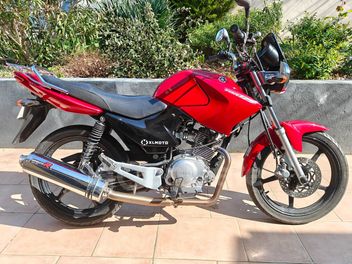 YAMAHA YBR 125 CUSTOM
