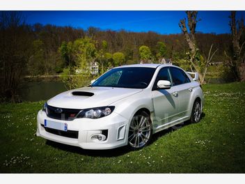 SUBARU 