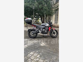 TRIUMPH TRIDENT 660