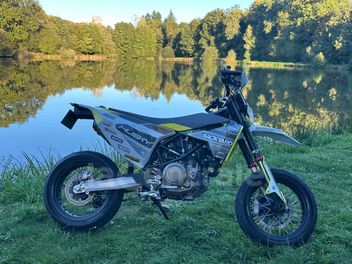 HUSQVARNA SUPERMOTO 701