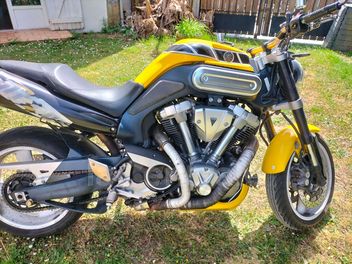 YAMAHA MT-01 1700