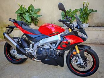 APRILIA TUONO 1100 V4 RR