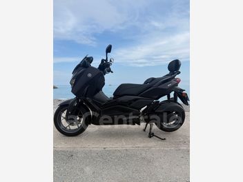 YAMAHA X-MAX 125