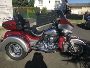 HARLEY DAVIDSON TRI GLIDE 1690