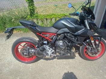 SUZUKI GSX-8S 800