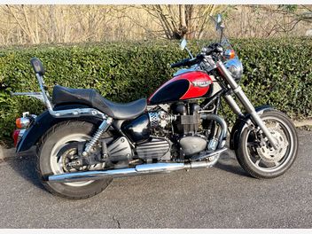 TRIUMPH SPEED MASTER 800
