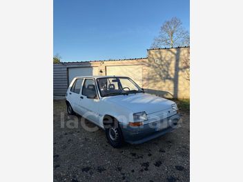 RENAULT 