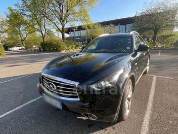 INFINITI 