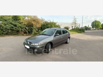 RENAULT 