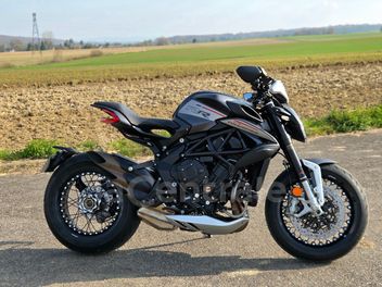 MV AGUSTA DRAGSTER 800 RR