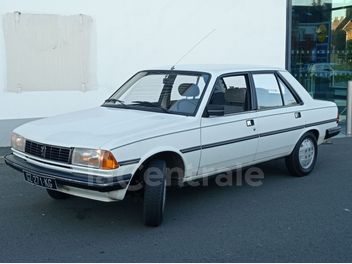 PEUGEOT 