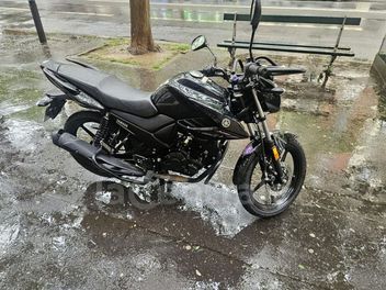 YAMAHA YS 125