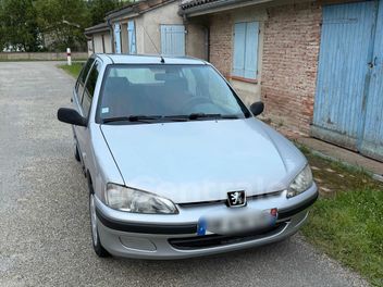 PEUGEOT 