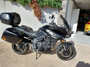 TRIUMPH SPEED TRIPLE 1050 ABS
