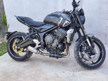 TRIUMPH TRIDENT 660