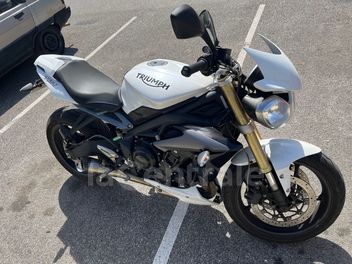 TRIUMPH STREET TRIPLE 675
