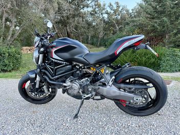 DUCATI MONSTER 821 109 STEALTH