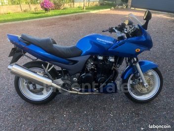 KAWASAKI ZR-7 750 S