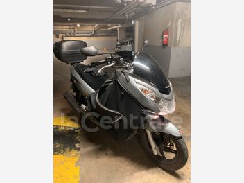 HONDA FORZA 125