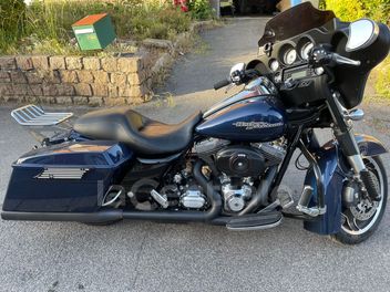HARLEY DAVIDSON STREET GLIDE 1690
