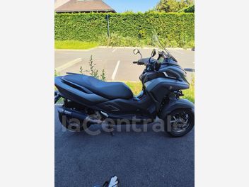 YAMAHA TRICITY 300