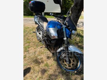 SUZUKI GSR 600