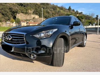 INFINITI 