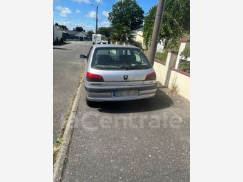 PEUGEOT 