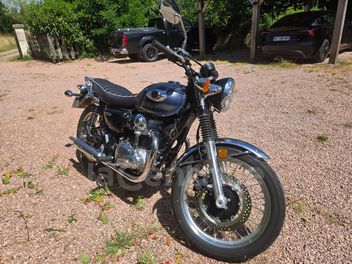 KAWASAKI W 800