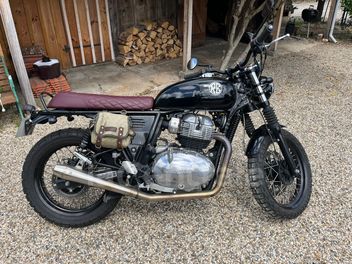 ROYAL ENFIELD INTERCEPTOR 650