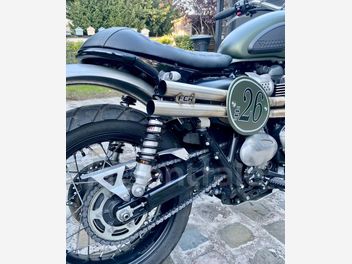 TRIUMPH STREET TWIN 900