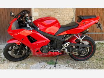 TRIUMPH DAYTONA 600