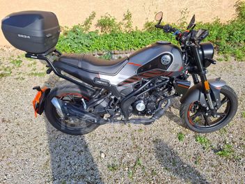 BENELLI BN 125