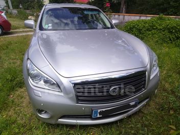 INFINITI 