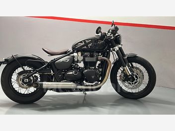 TRIUMPH BOBBER 1200